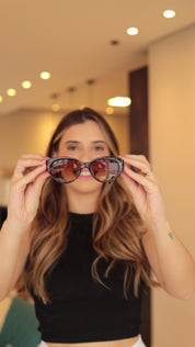 ÓCULOS BETHI 2Q1A0745.MP4