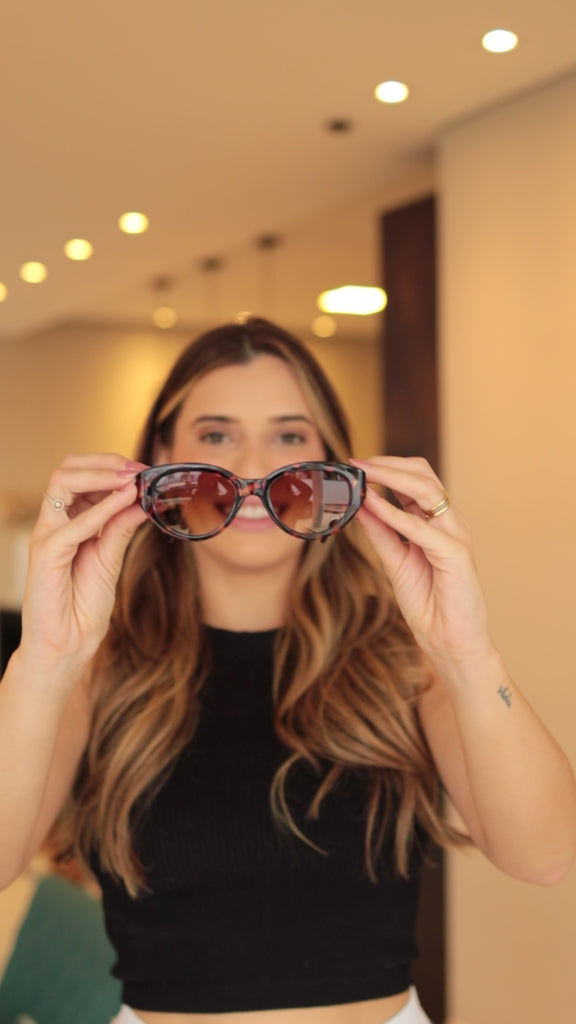 ÓCULOS BETHI 2Q1A0745.MP4