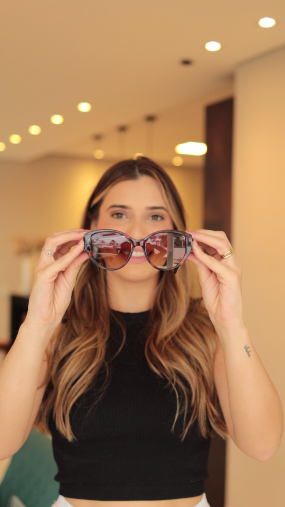 ÓCULOS CLOE 2Q1A0756.MP4