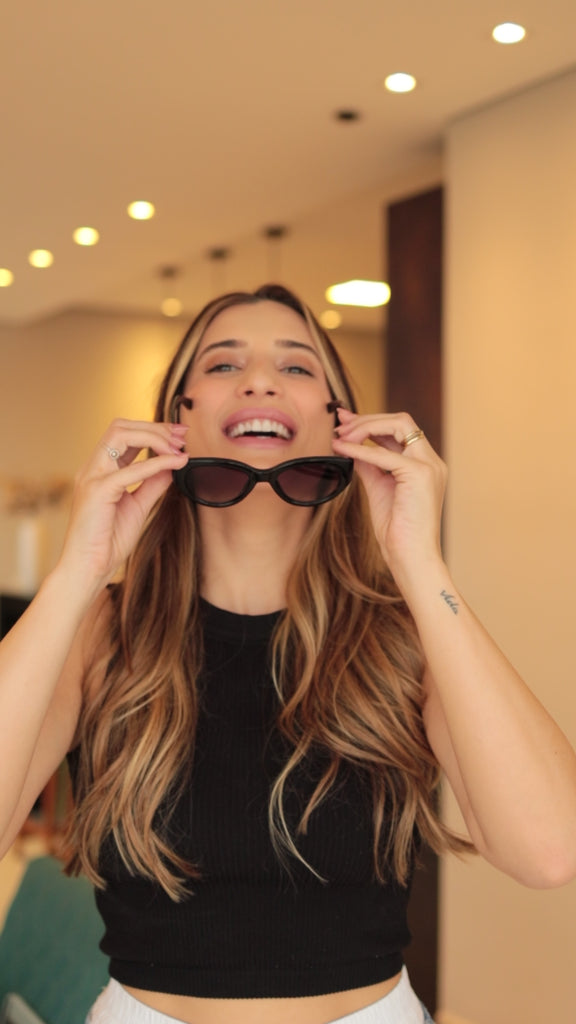 ÓCULOS BETHI 2Q1A0744.MP4